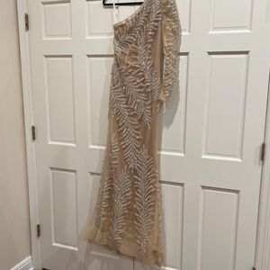 Terani Couture Champaigne Evening Gown | fully lined | Size 4